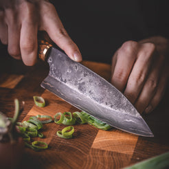 roselli-santoku-damast-k-chenmesser-maserbirke-lederscheide image 6