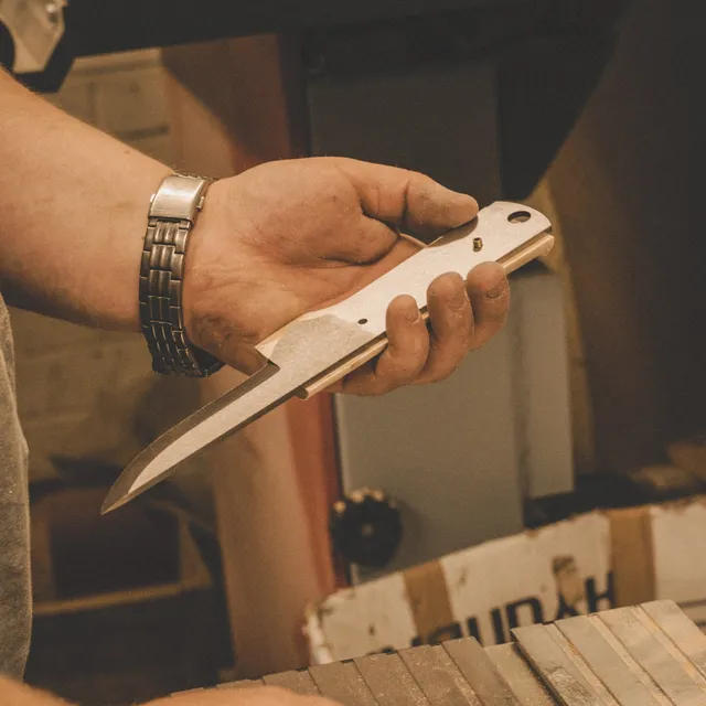 roselli-service-messerservice-wartung-reparatur-messer-axt image 1
