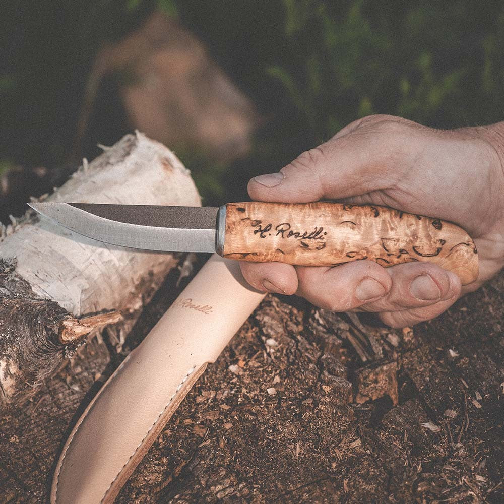 roselli-nikkarinpuukko-schnitzmesser-carbonstahl-maserbirke image 4