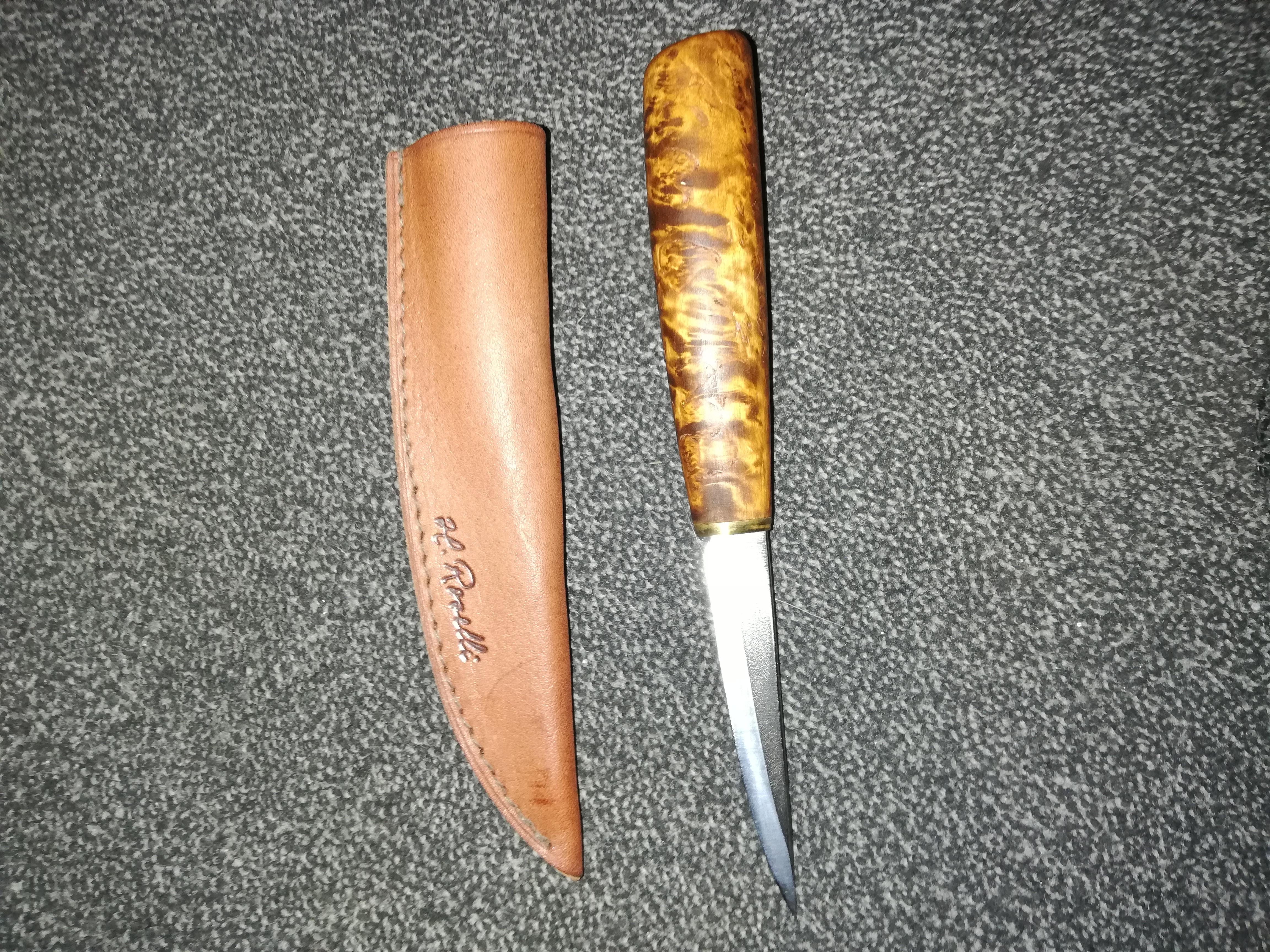 Sehr scharf
